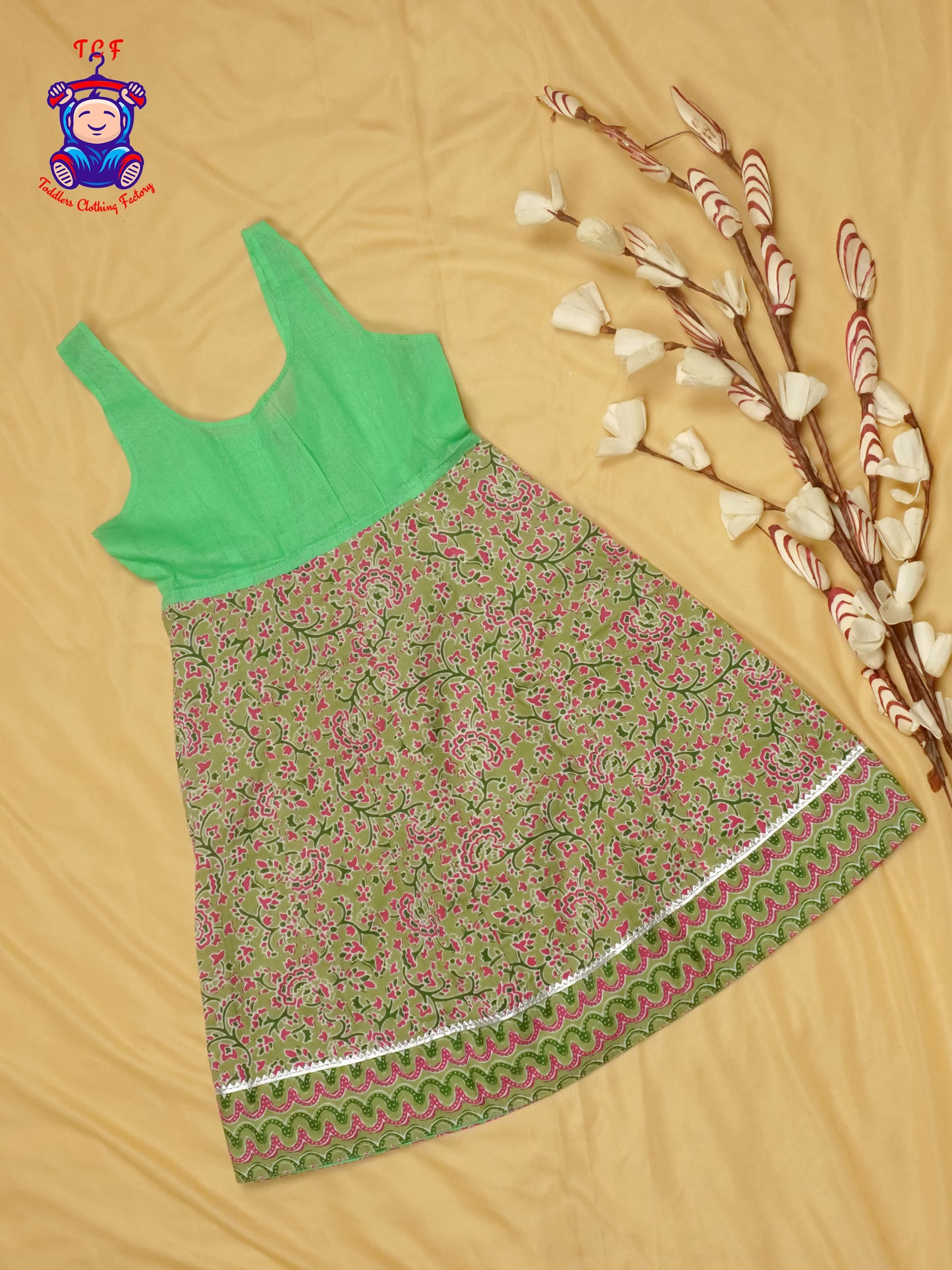 Green - Pavadai