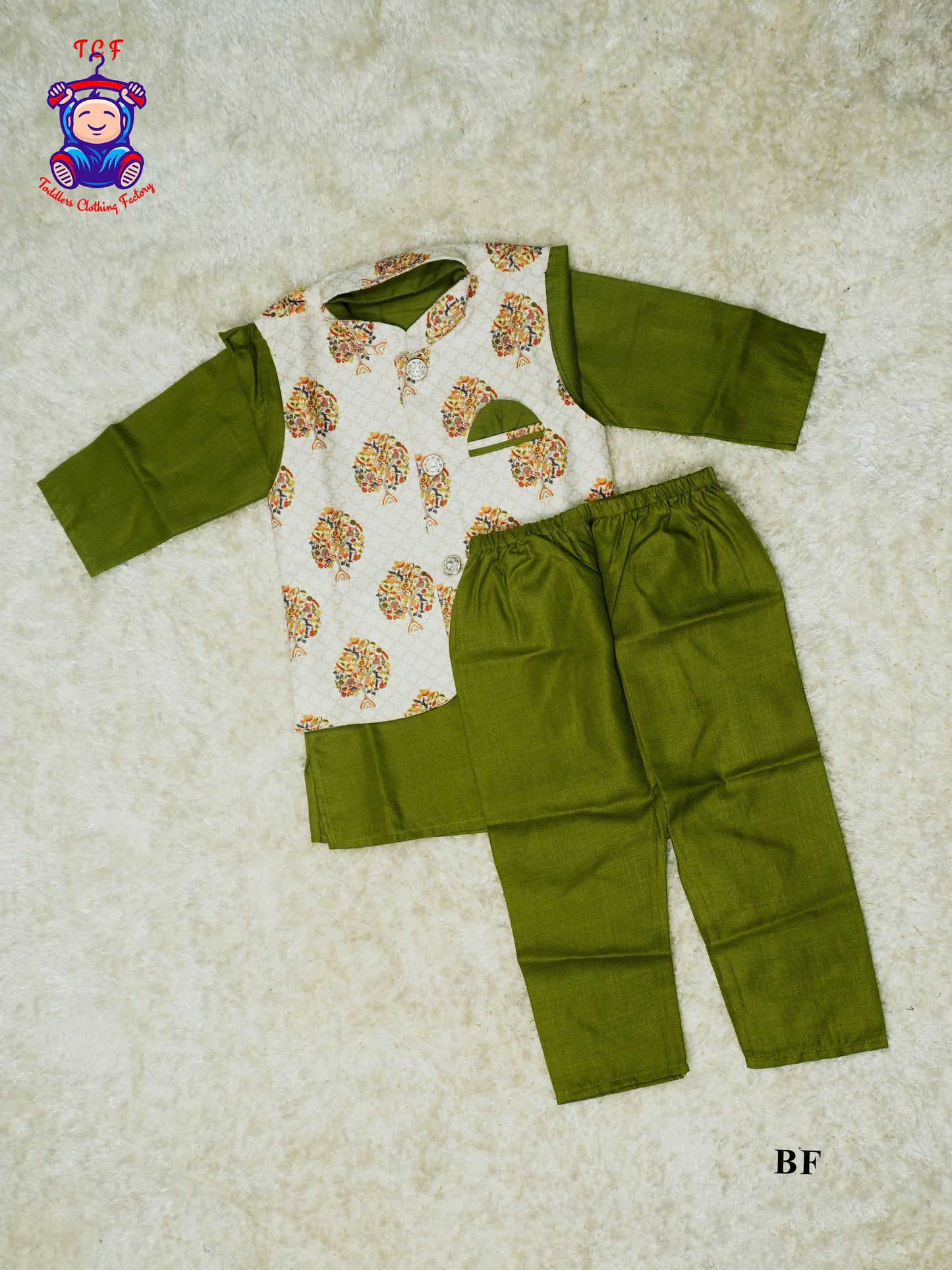 Green Kurta With White Jacket and Pant