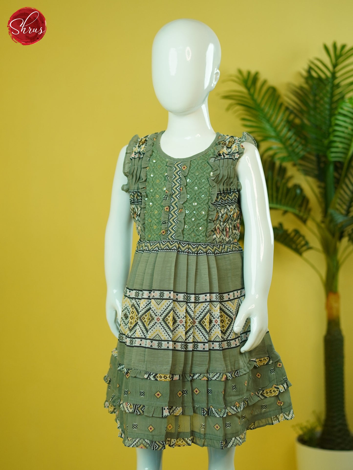Green - Readymade Kidswear - Shop on ShrusEternity.com