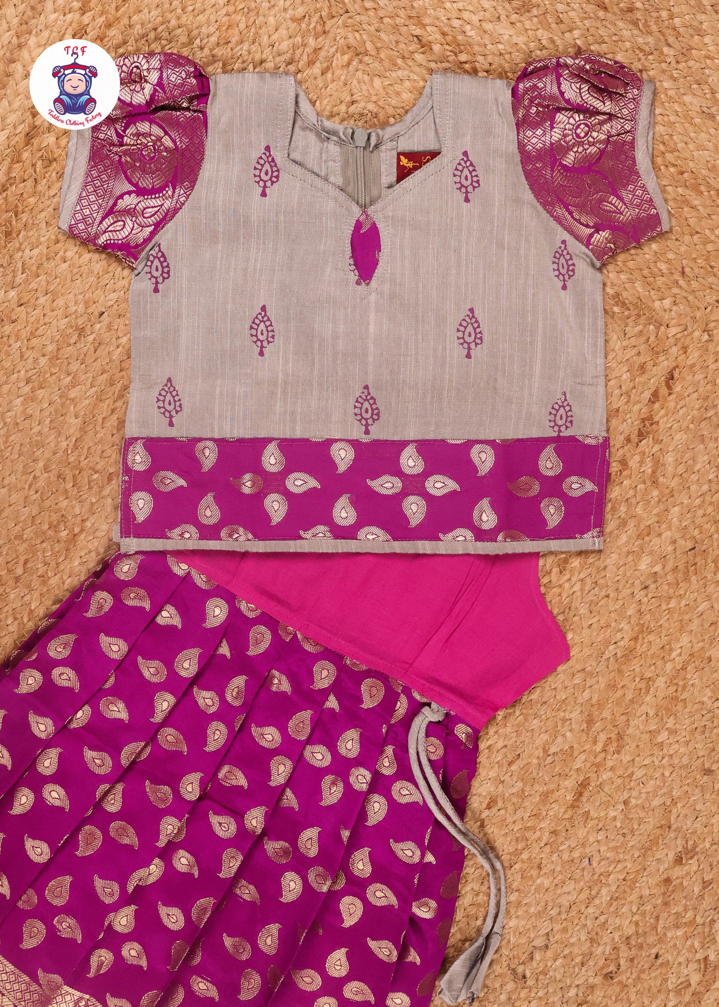 Grey & Wine - Pavadai Sattai