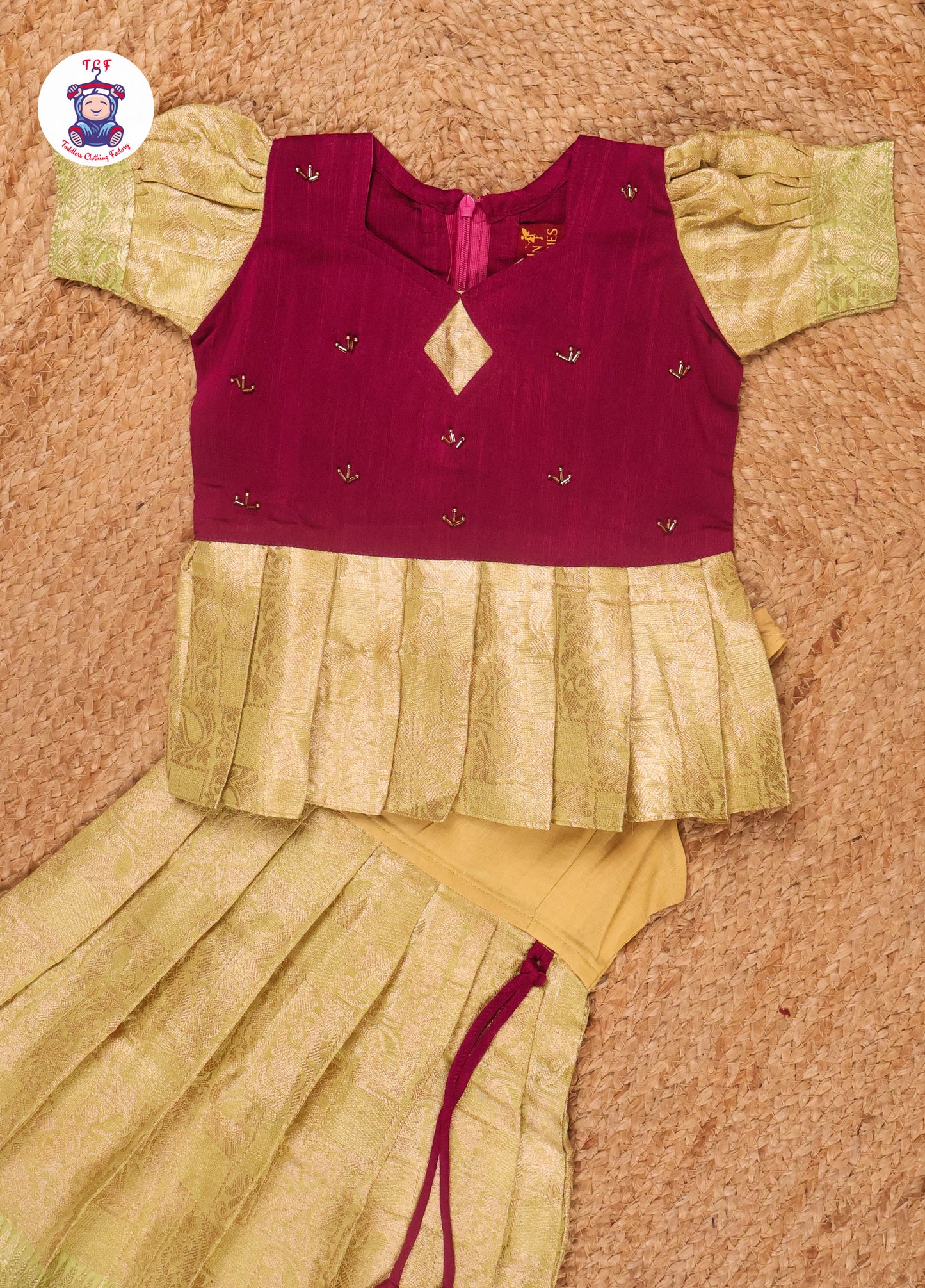Magenta & Light Green - Pavadai Sattai