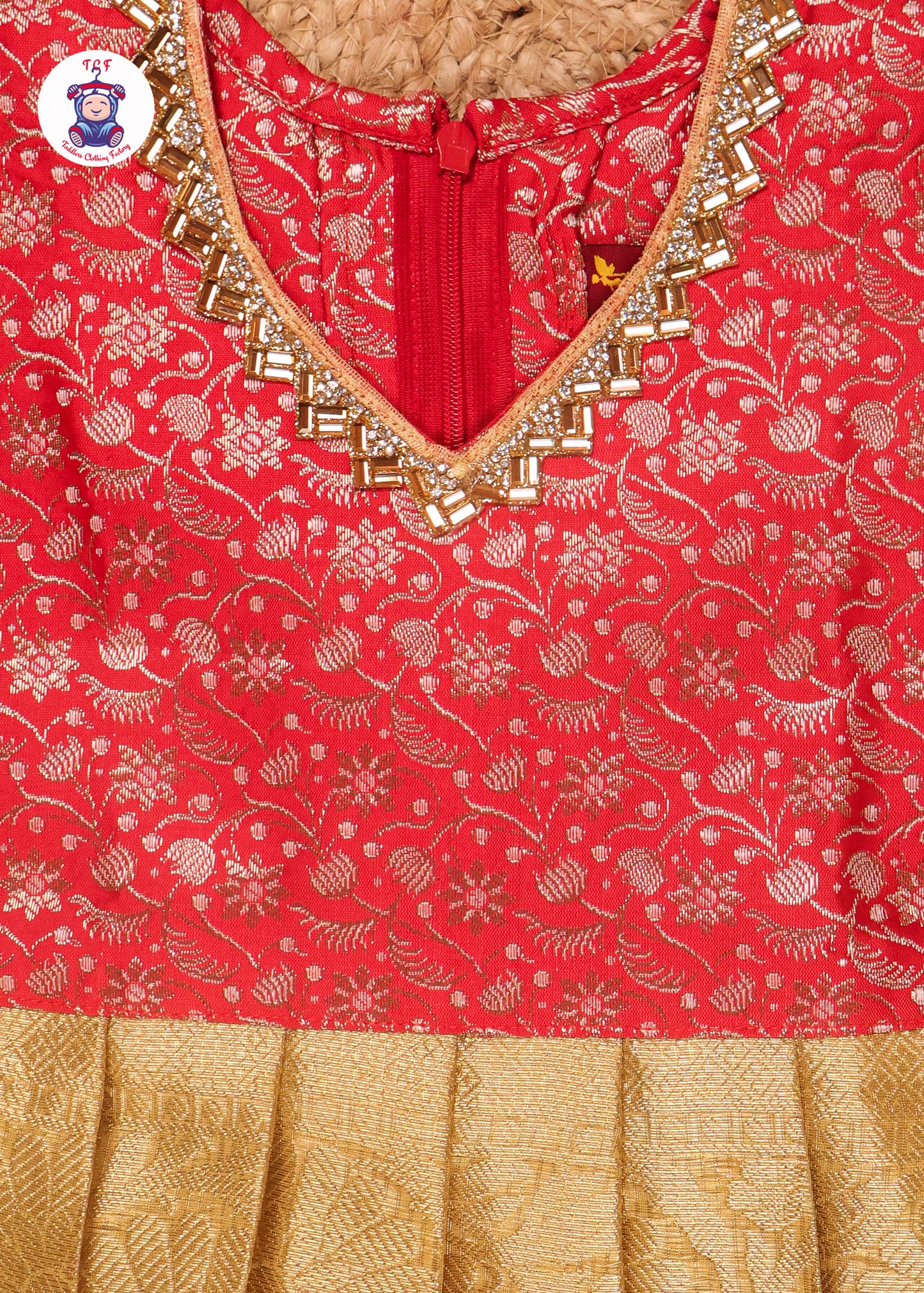 Red & Gold - Pavadai Sattai