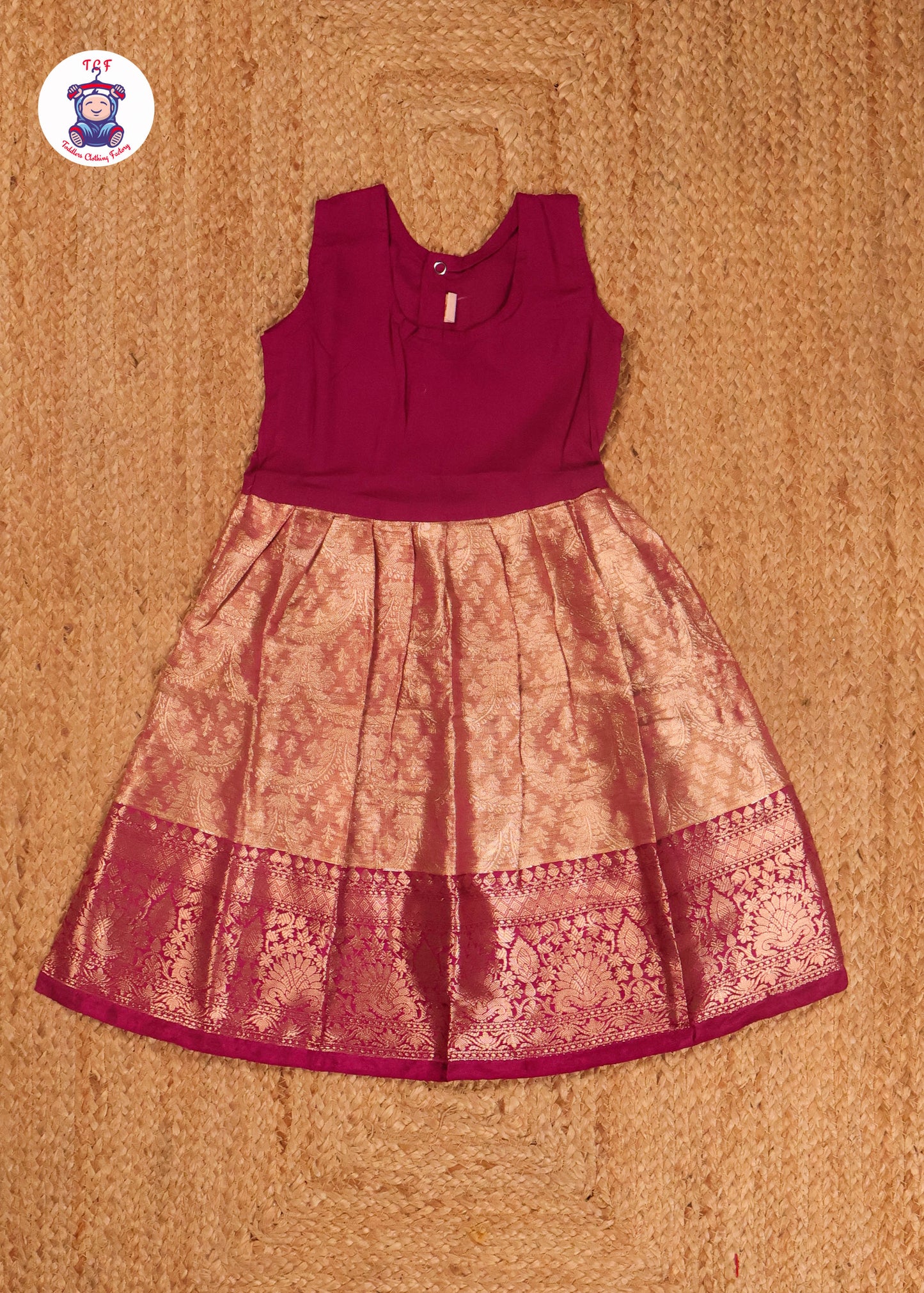 Magenta - Pavadai Sattai