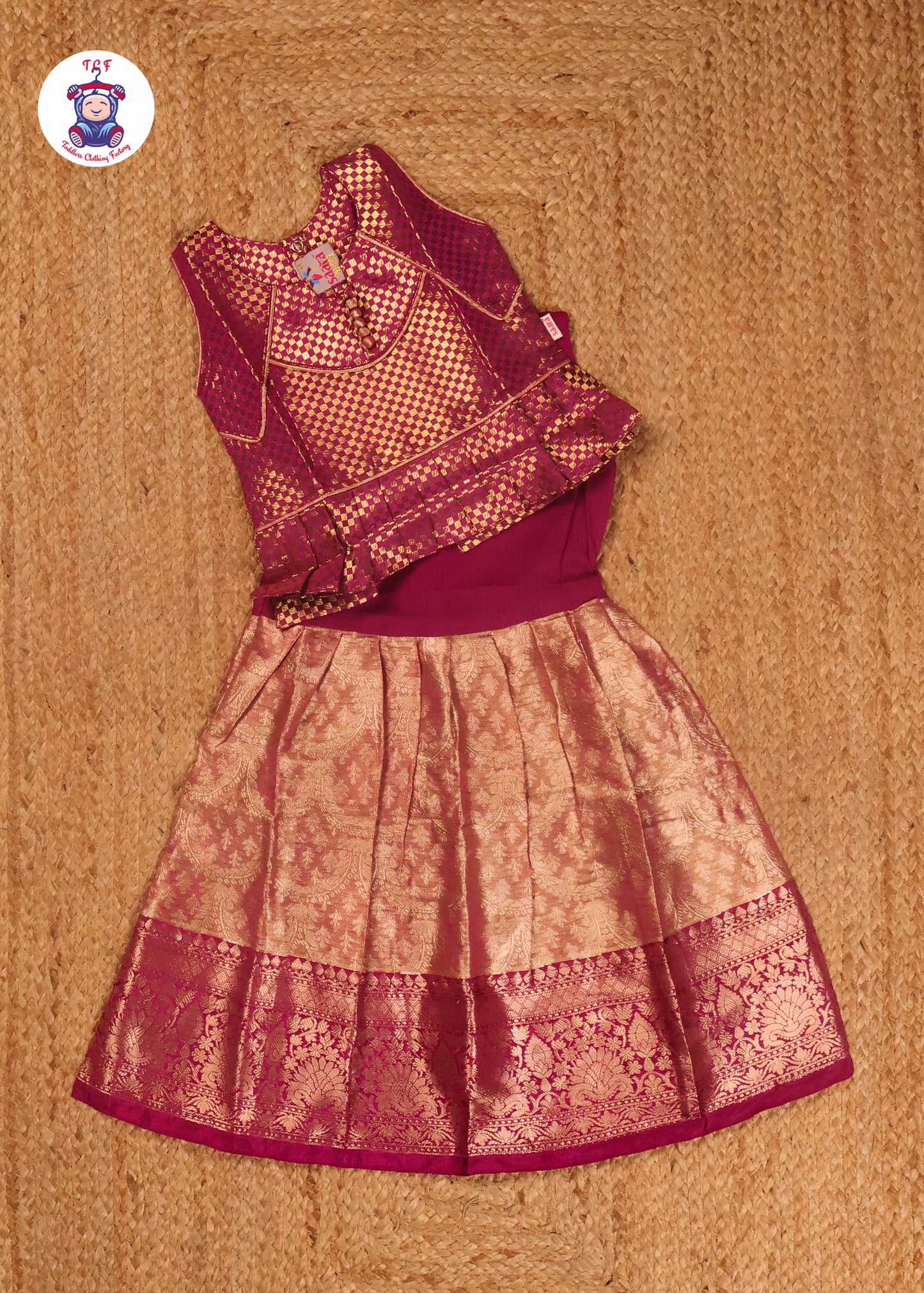 Magenta - Pavadai Sattai