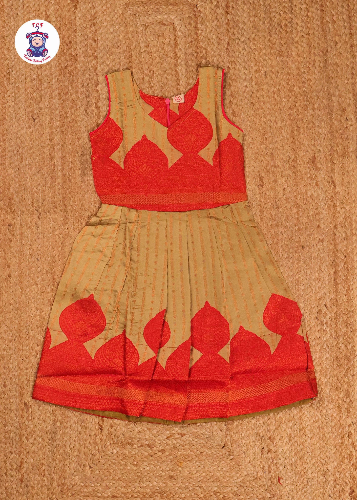 Red - Pavadai Sattai