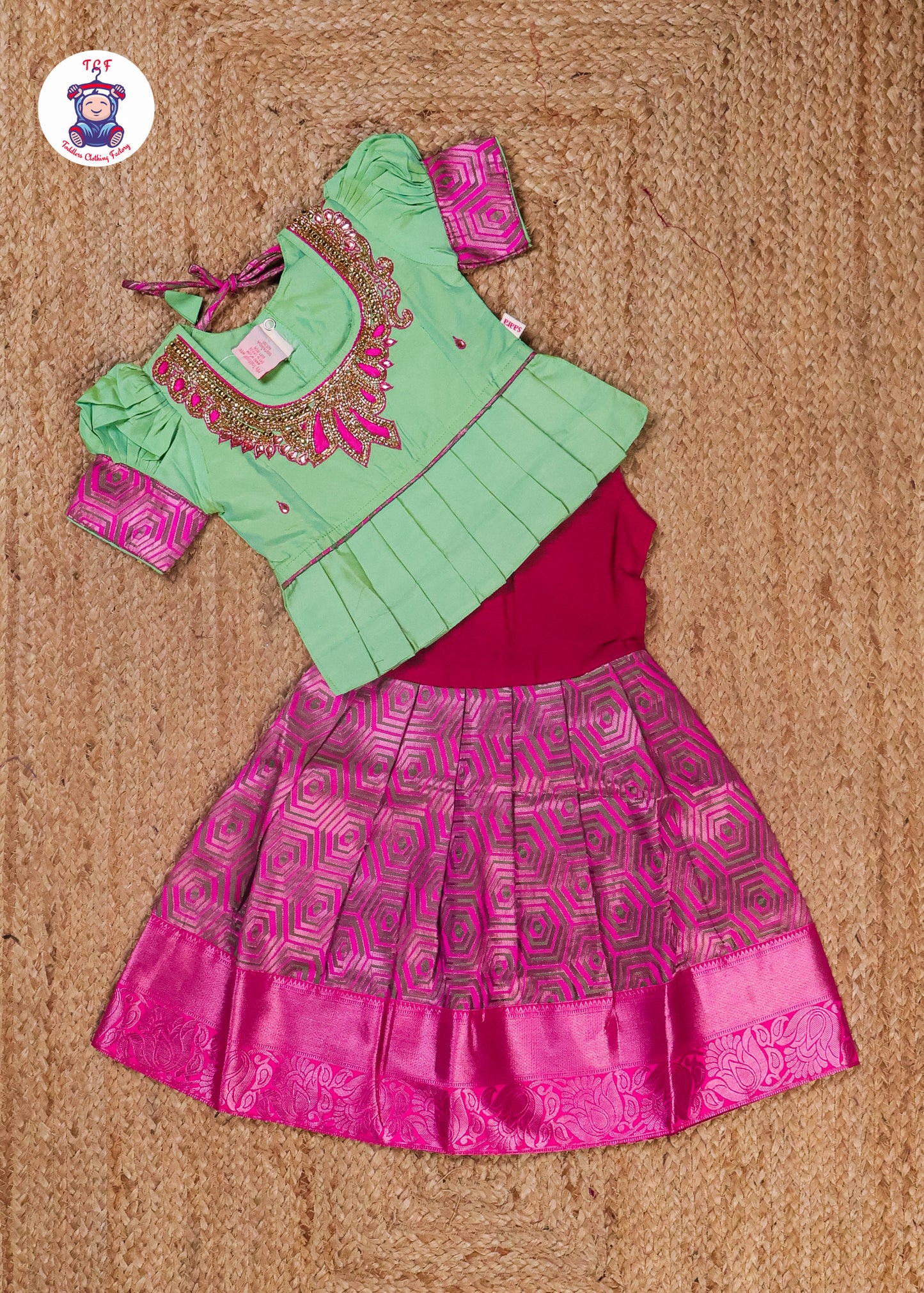 Green & Magenta - Pavadai Sattai