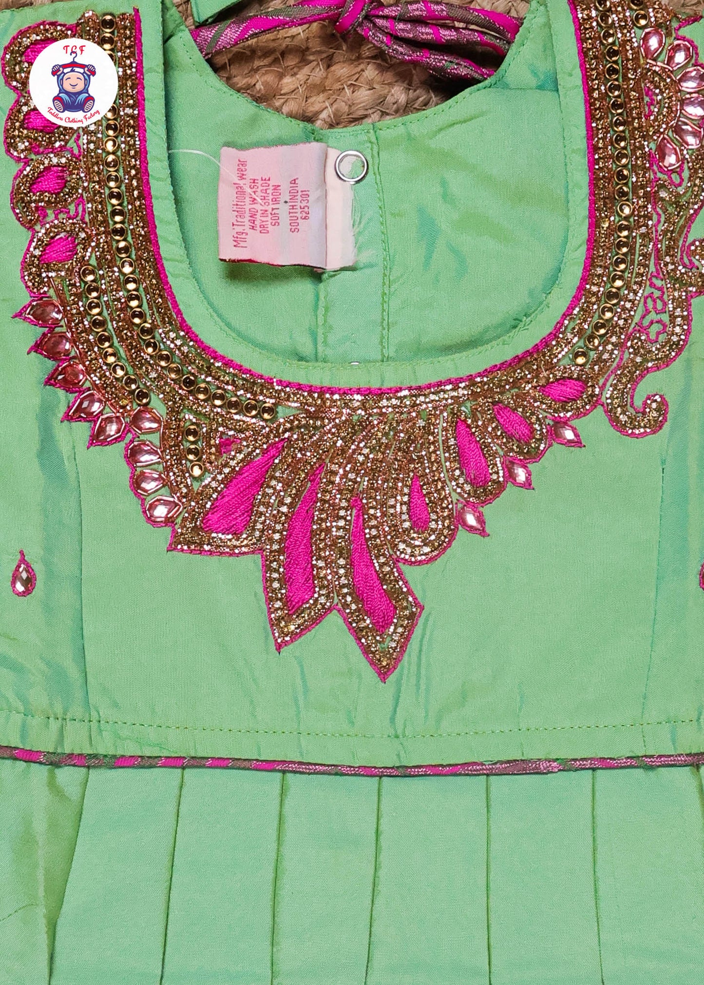 Green & Magenta - Pavadai Sattai