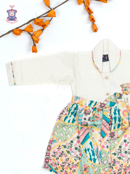 White & Light Green Floral Printed - Girls Readymade Cotton Frocks