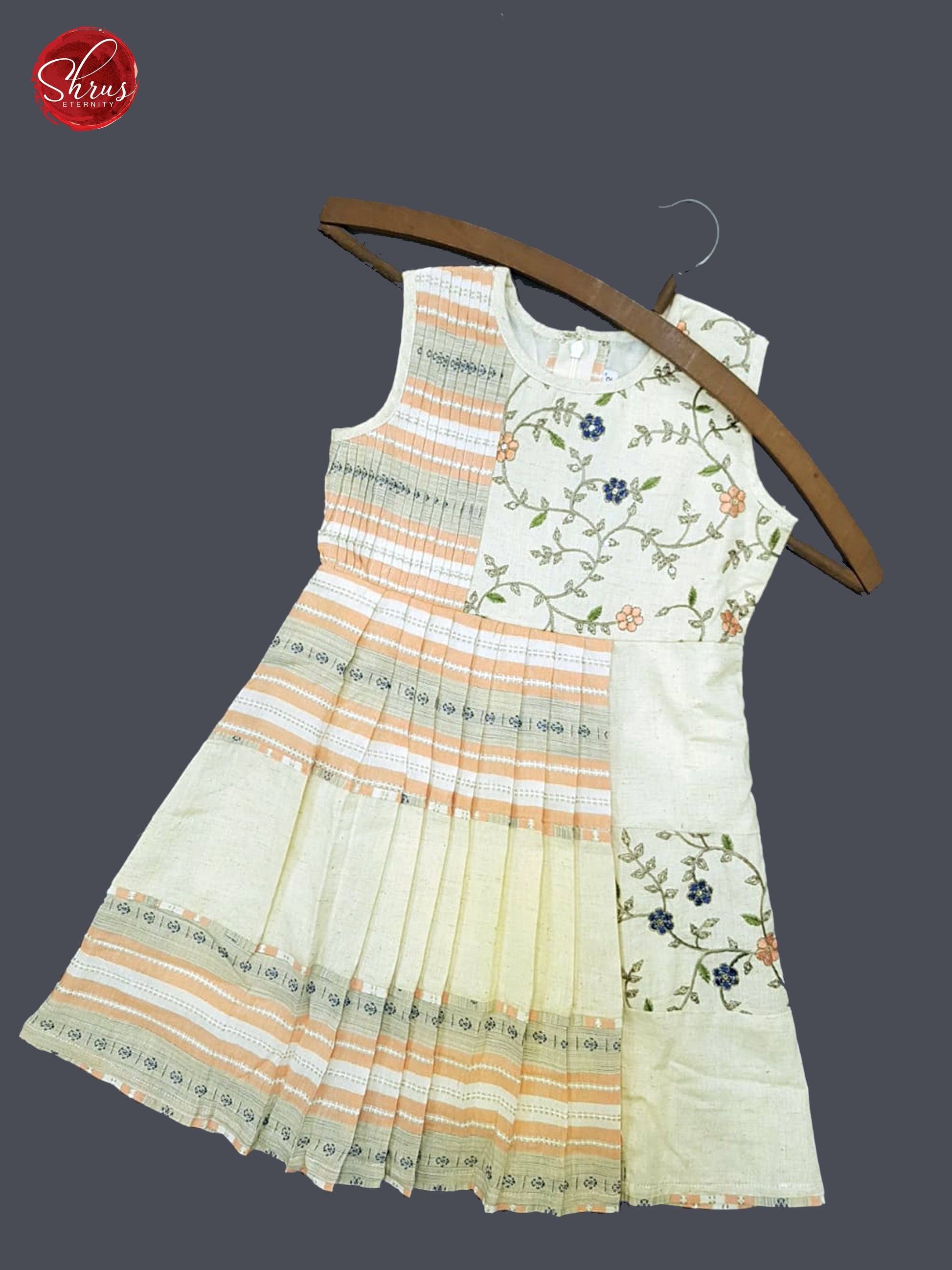 Cream and Peach - Readymade Top - Shop on ShrusEternity.com