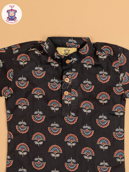 Black & Maroon - Boys Printed Short Kurta