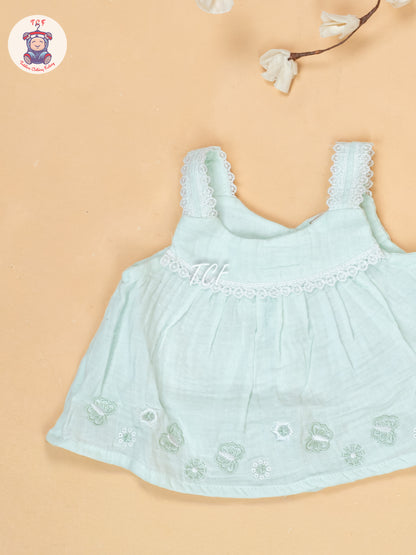 Pista Green & White - Top & Shorts