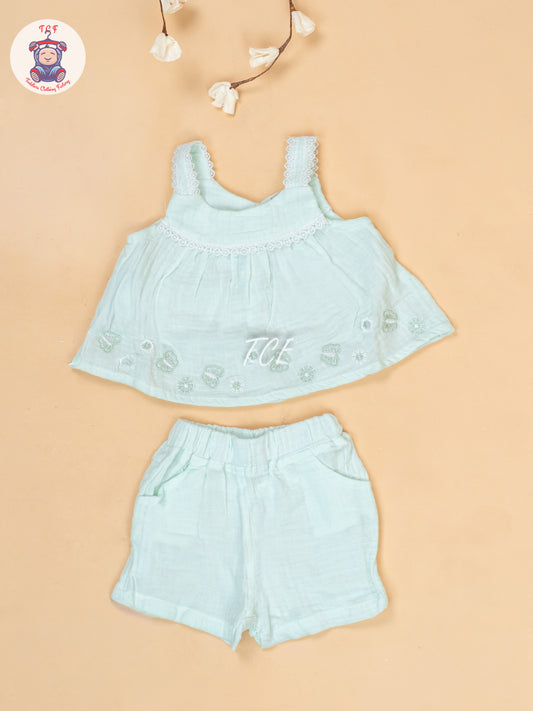 Pista Green & White - Top & Shorts