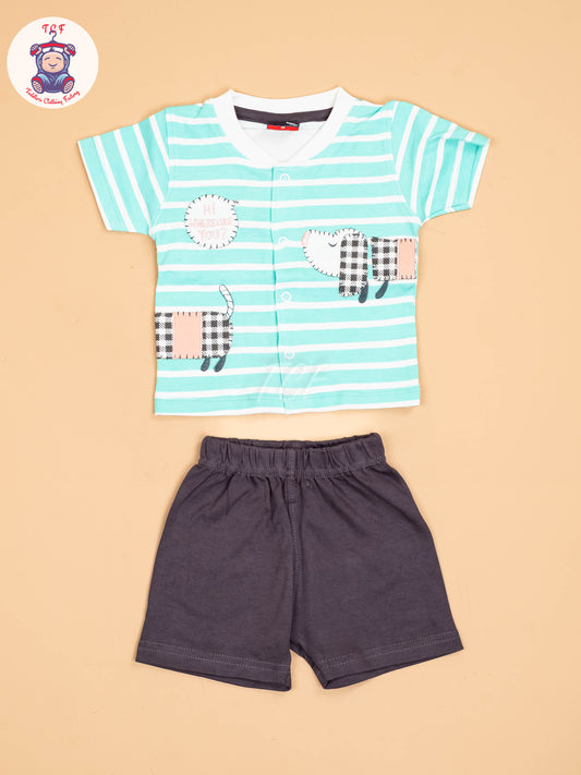 Light Green & Brown - T-Shirts & Shorts