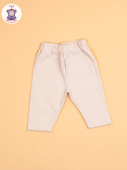 White & Beige - T-Shirts & Shorts