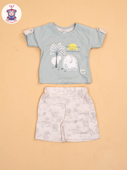 Light Blue & Cream - T-Shirts & Shorts