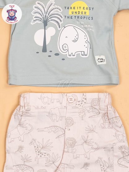 Light Blue & Cream - T-Shirts & Shorts