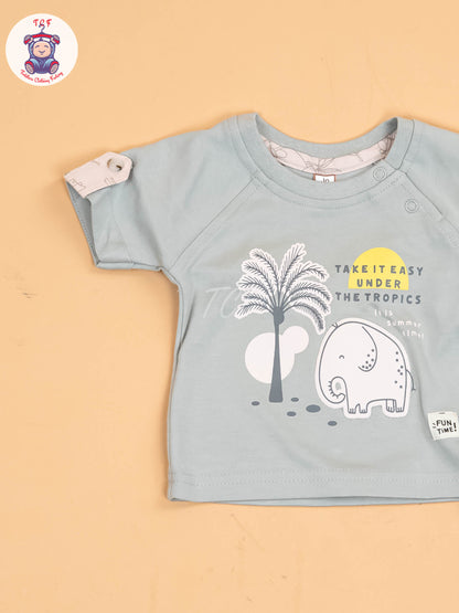 Light Blue & Cream - T-Shirts & Shorts