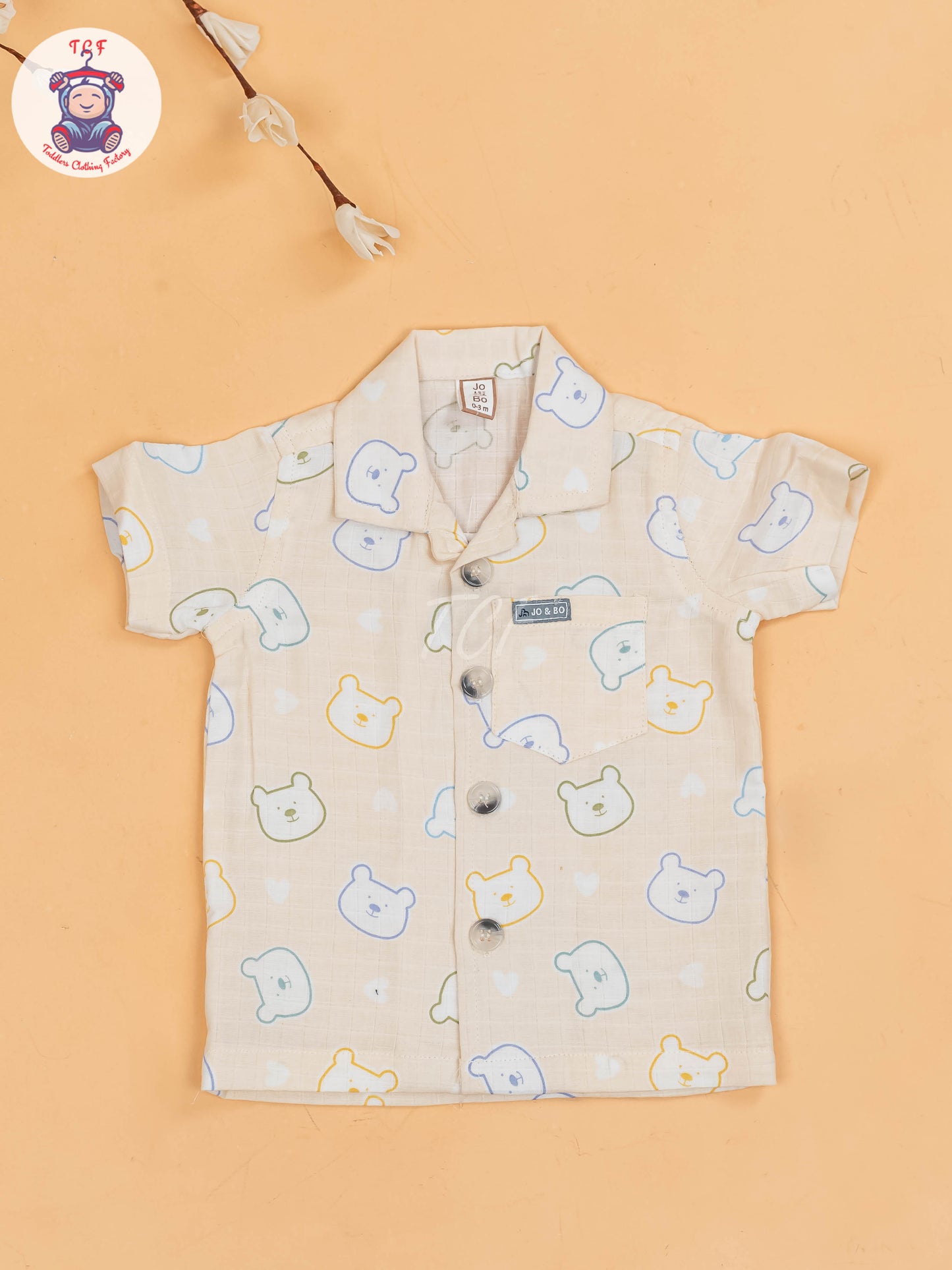 Cream  - T-Shirts & Shorts