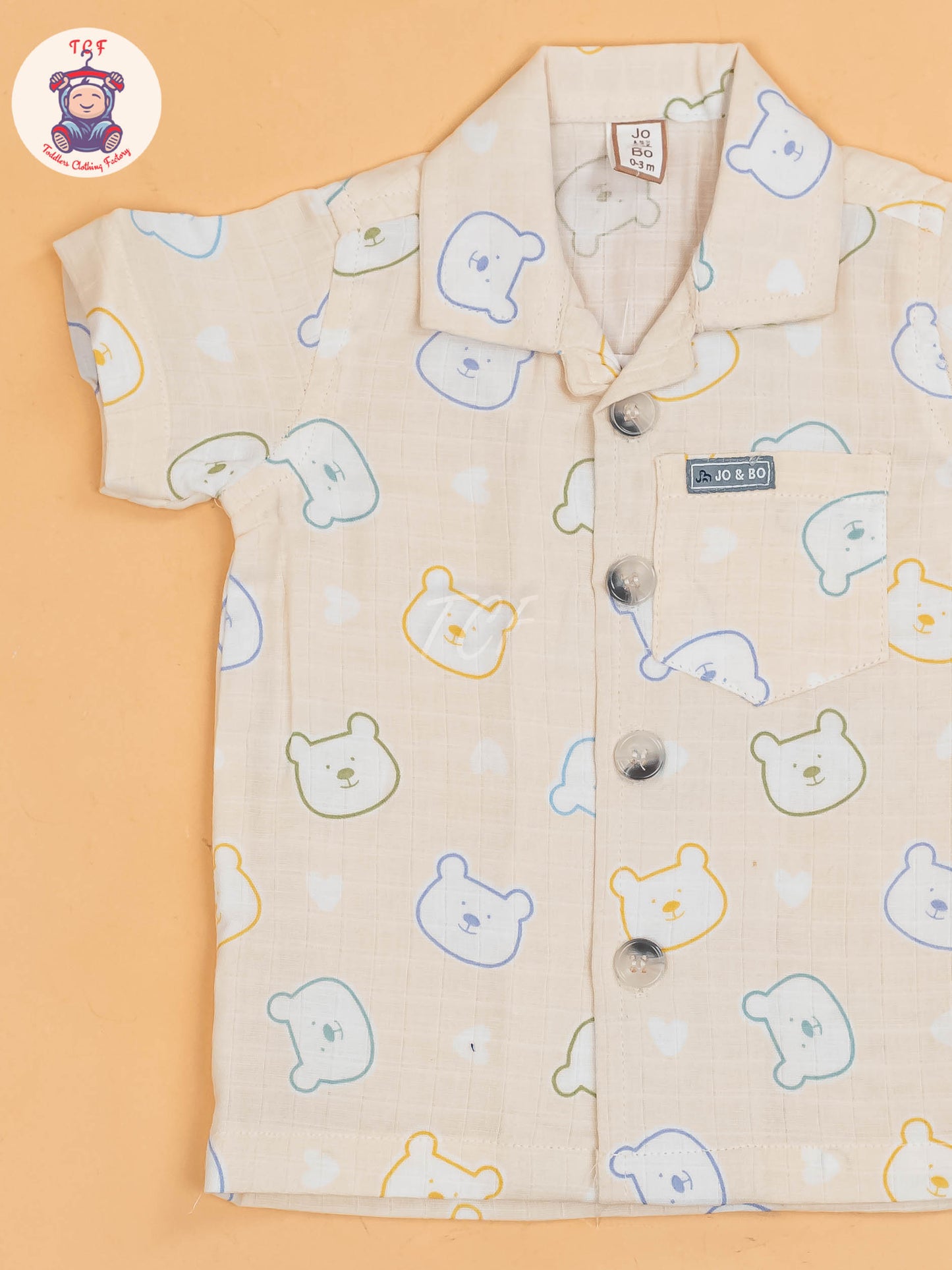 Cream  - T-Shirts & Shorts