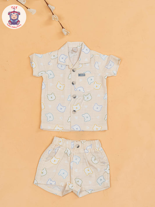 Cream  - T-Shirts & Shorts