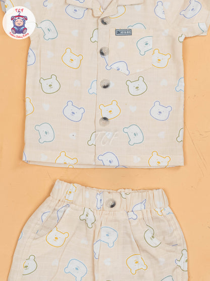 Cream  - T-Shirts & Shorts