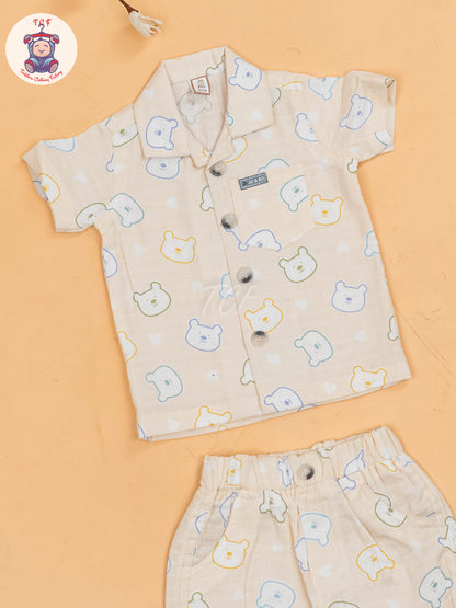 Cream  - T-Shirts & Shorts