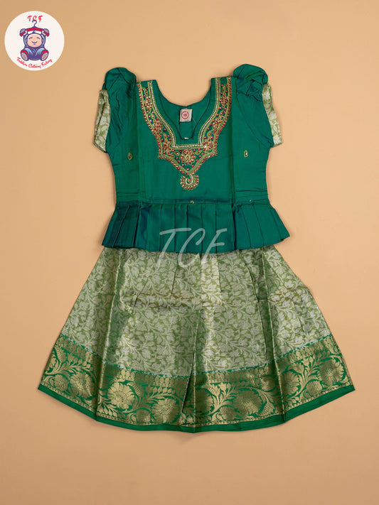 Green - Pavadai Sattai