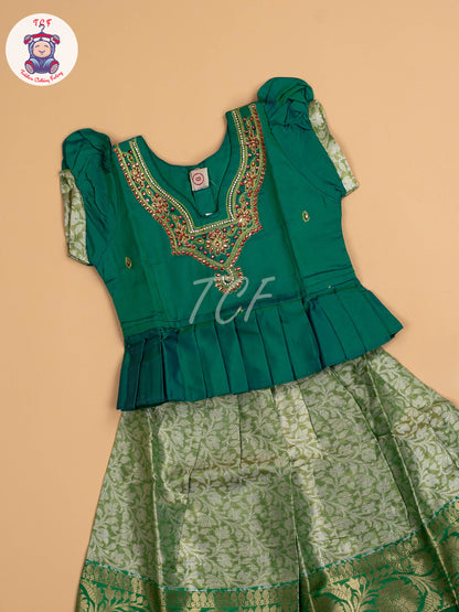 Green - Pavadai Sattai