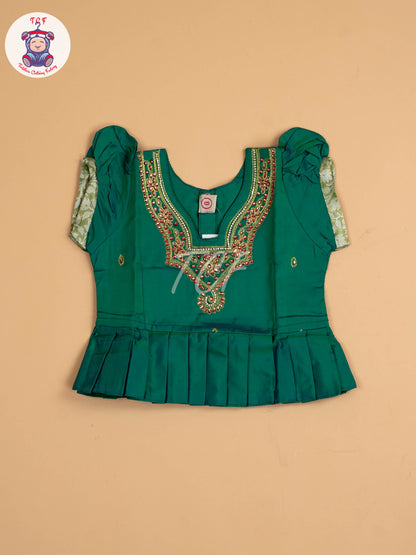 Green - Pavadai Sattai