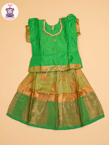 Green - Pavadai Sattai