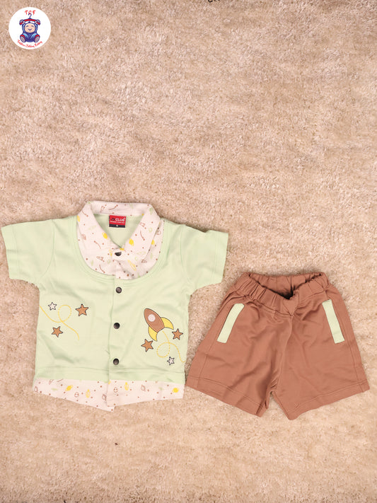 Pista Green - Collor T-Shirts & Shorts