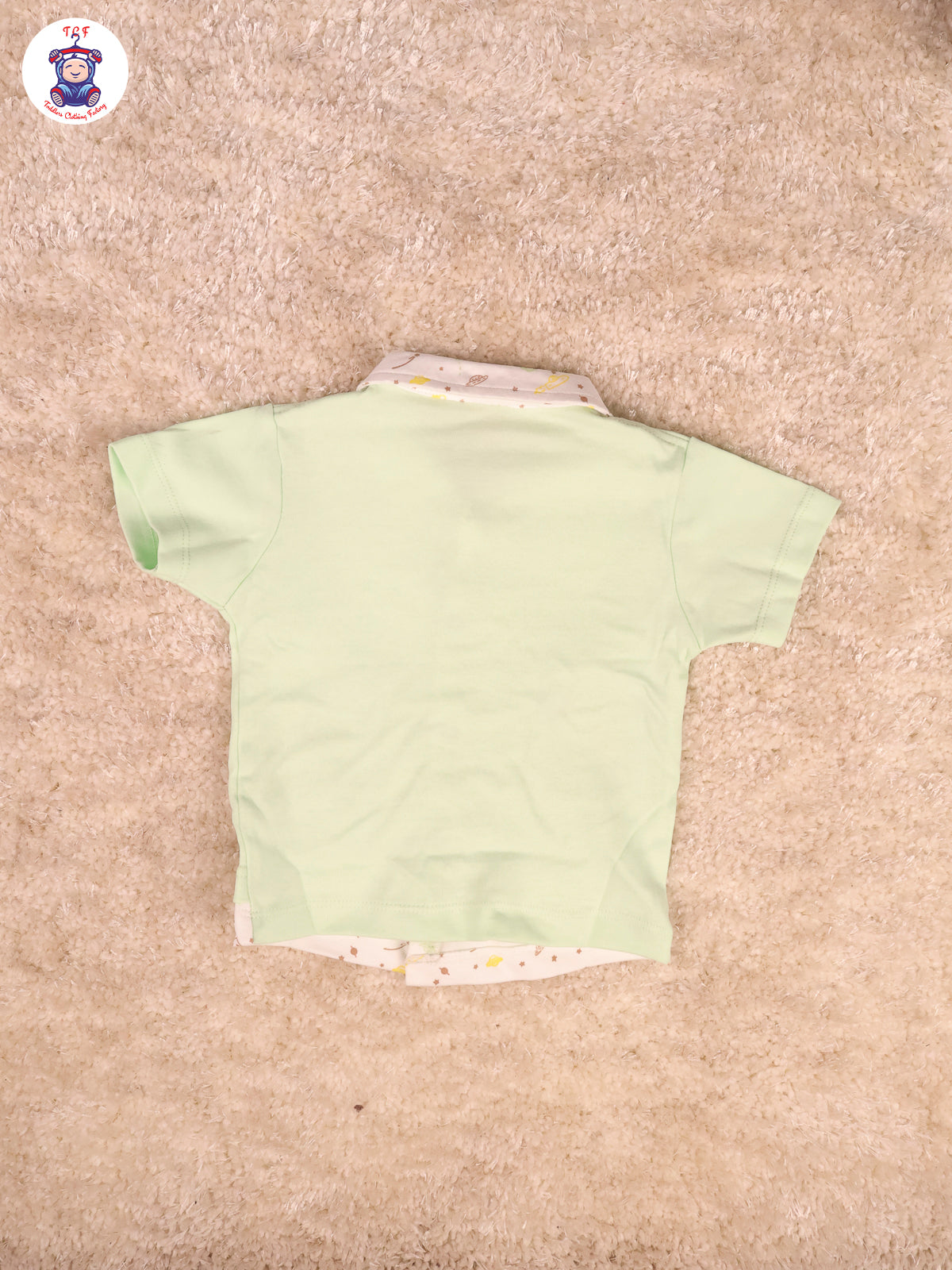 Pista Green - Collor T-Shirts & Shorts