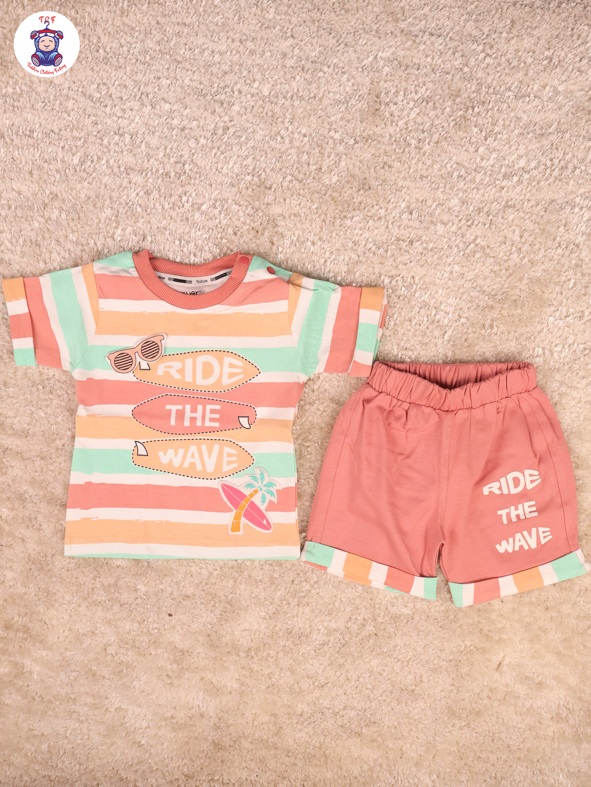 Peach & Green - T-Shirts & Shorts