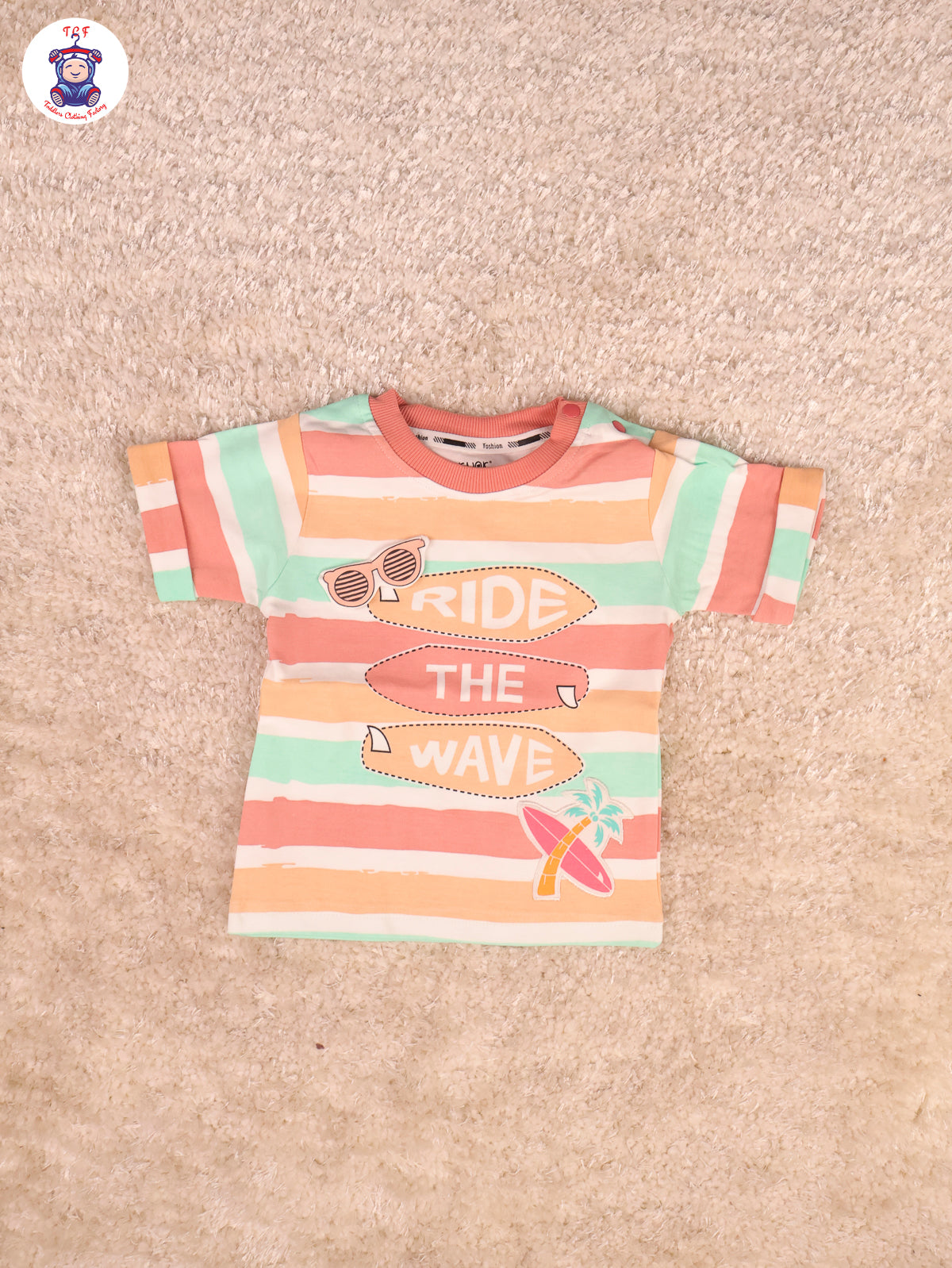 Peach & Green - T-Shirts & Shorts