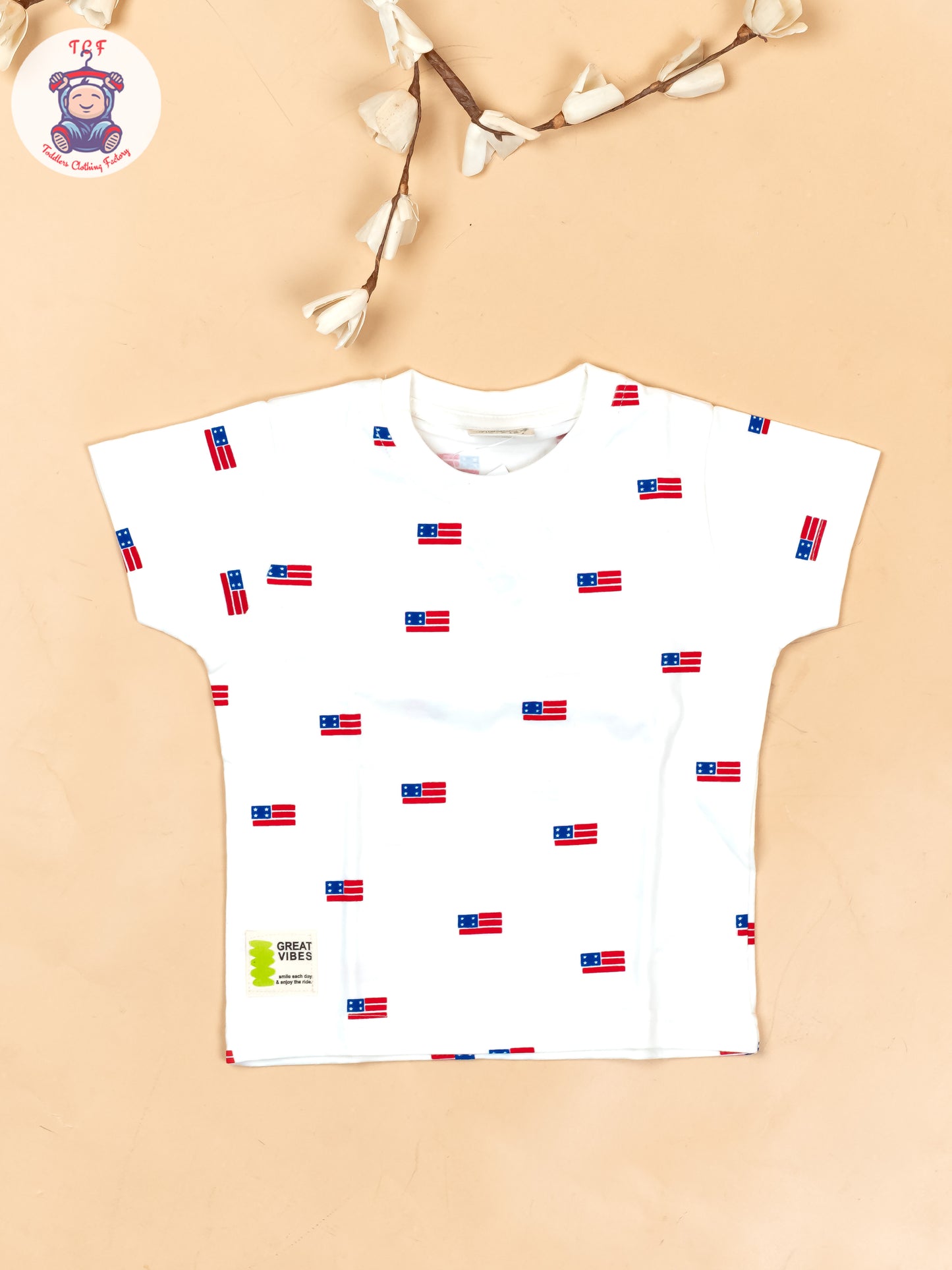 Cream - T-Shirts & Shorts