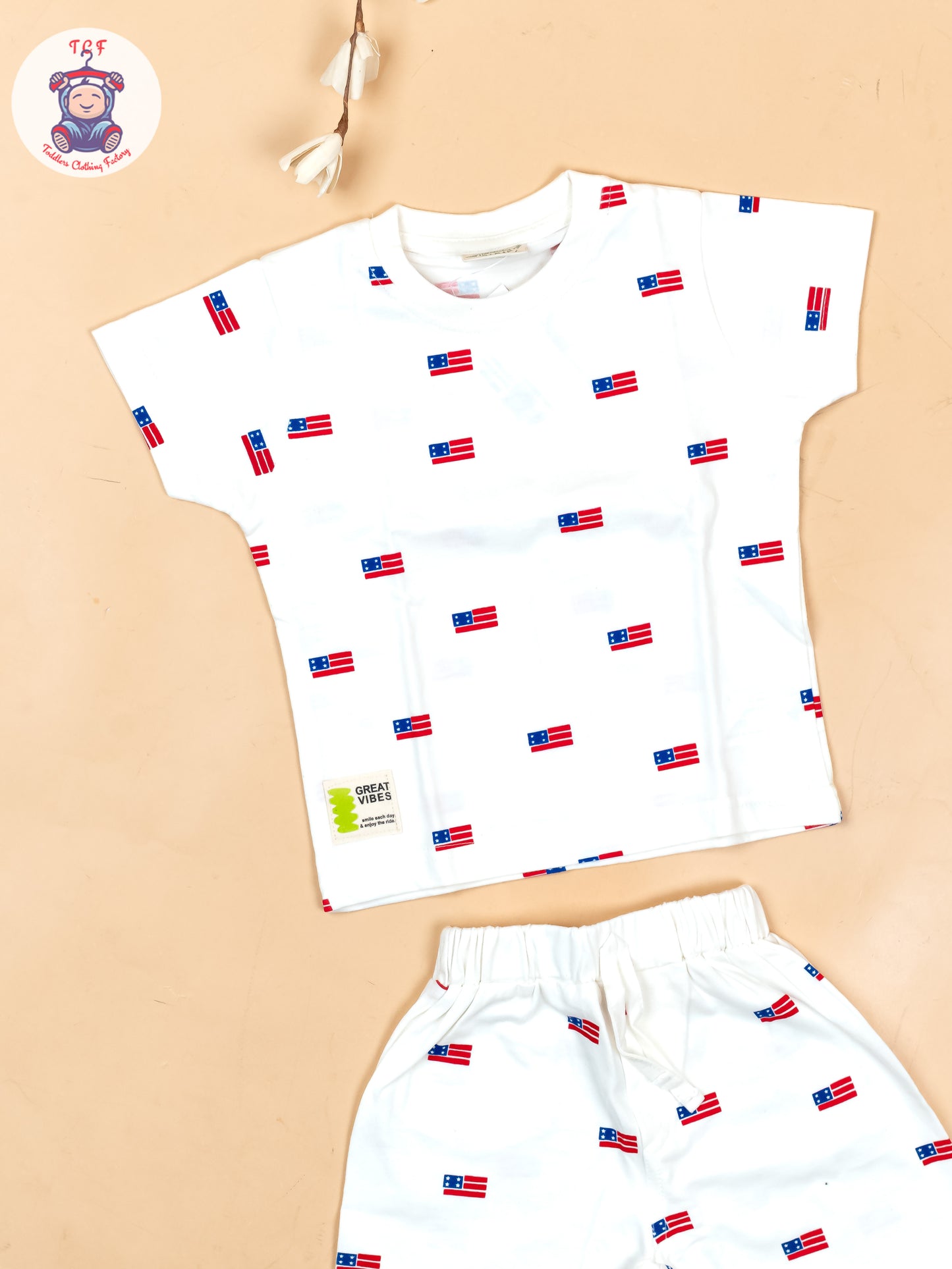 Cream - T-Shirts & Shorts
