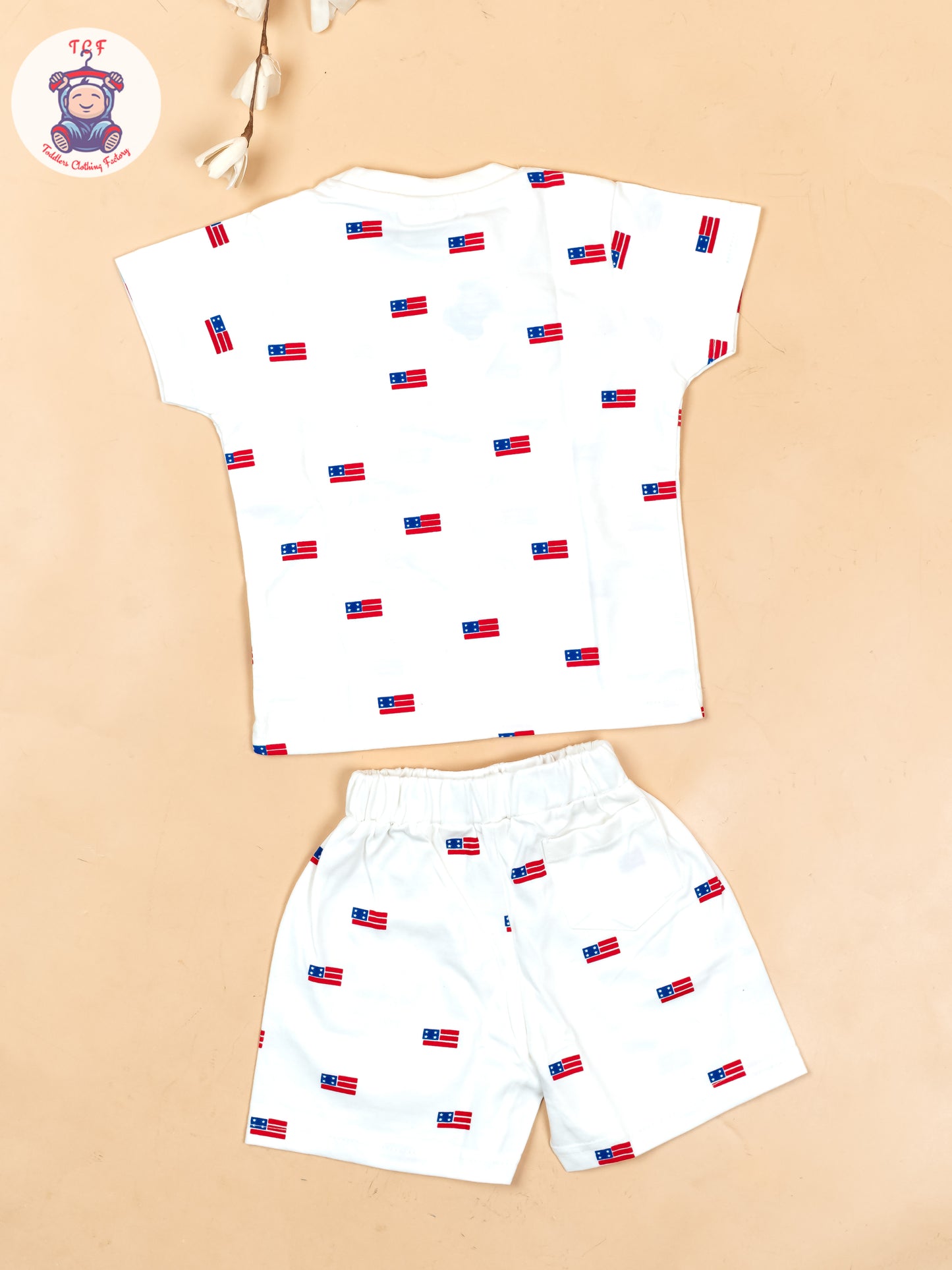 Cream - T-Shirts & Shorts