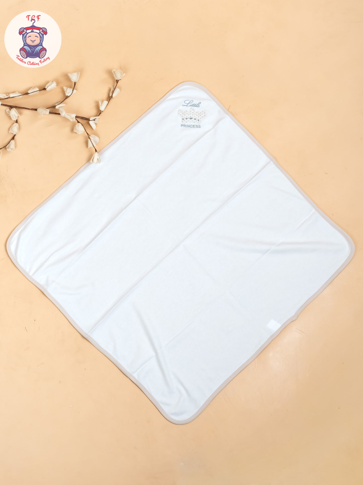 White & Cream - Unisex Gift Hamper