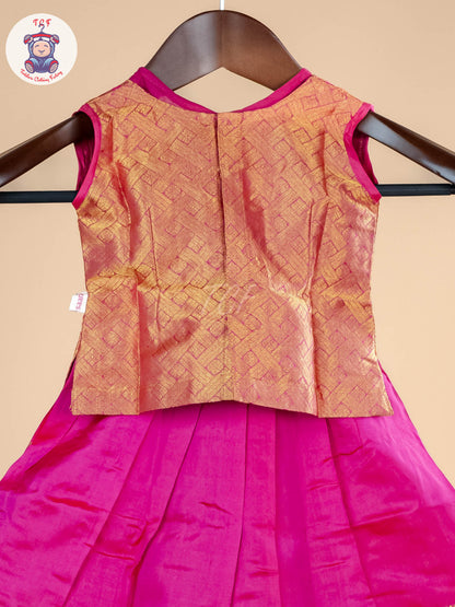 Girls Readymade Pure Pattu Pavadai Sattai