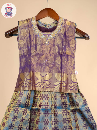 Girls Readymade Pure Pattu Pavadai Sattai