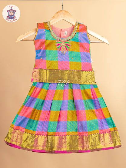 Girls Readymade Pure Pattu Pavadai Sattai