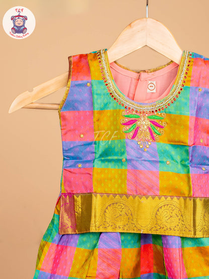 Girls Readymade Pure Pattu Pavadai Sattai