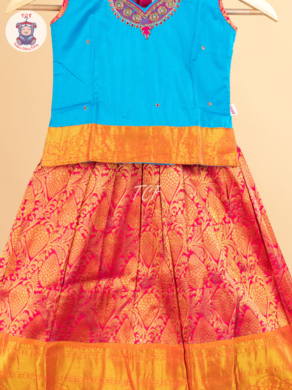 Girls Readymade Pure Pattu Pavadai Sattai