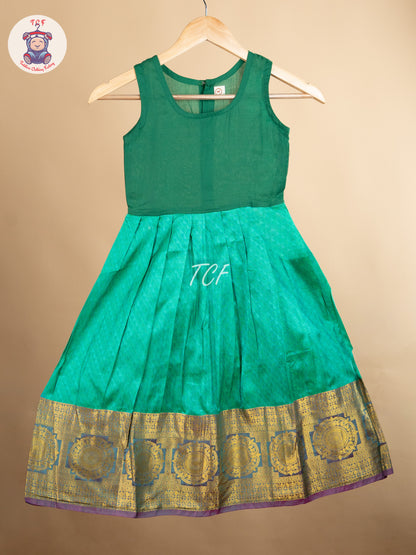 Girls Readymade Pure Pattu Pavadai Sattai