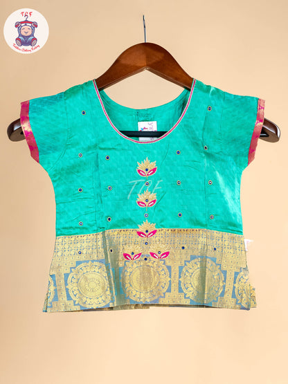 Girls Readymade Pure Pattu Pavadai Sattai