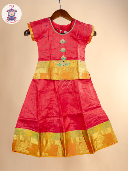 Girls Readymade Pure Pattu Pavadai Sattai