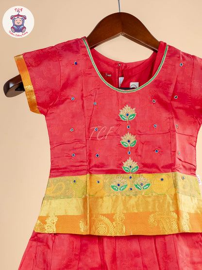 Girls Readymade Pure Pattu Pavadai Sattai