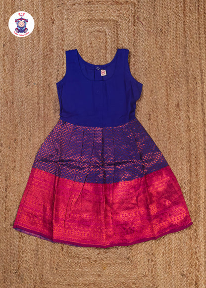 Red & Blue - Pavadai Sattai