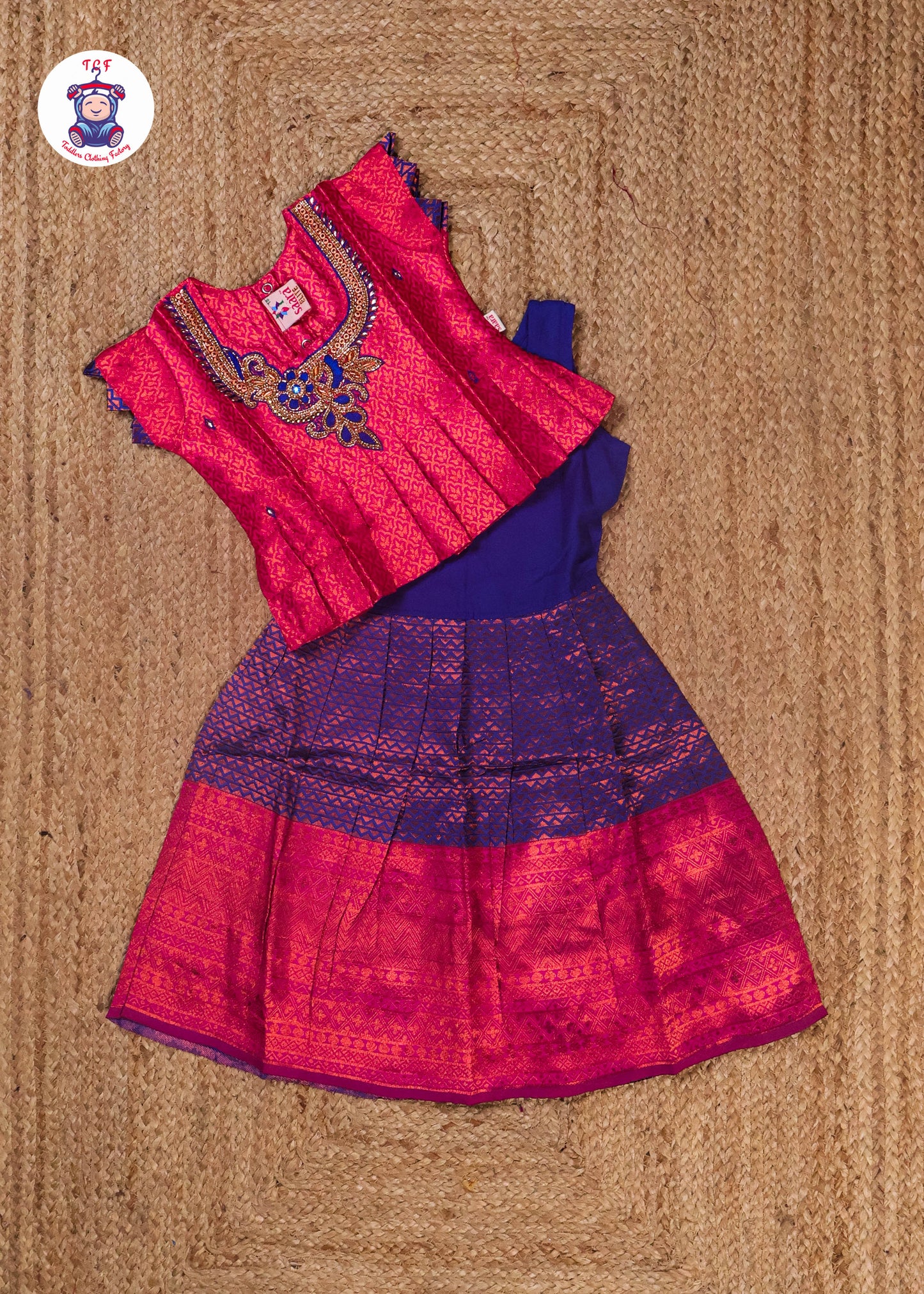 Red & Blue - Pavadai Sattai