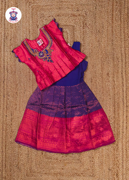 Red & Blue - Pavadai Sattai